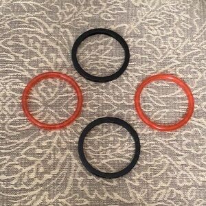 Black and Red Bangle Set